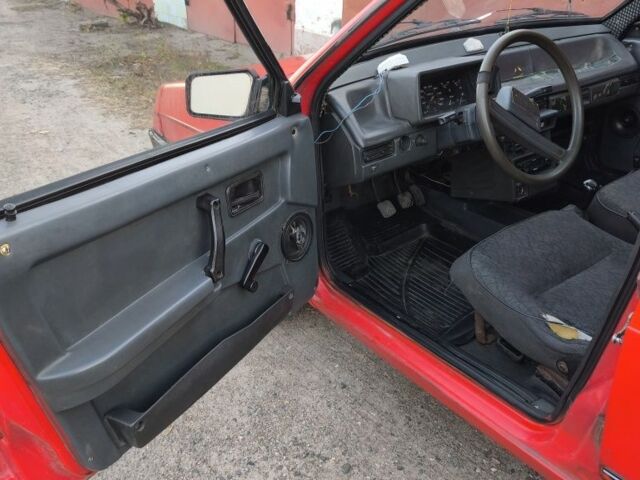 Красный ВАЗ 2109, объемом двигателя 1.3 л и пробегом 73 тыс. км за 333 $, фото 4 на Automoto.ua