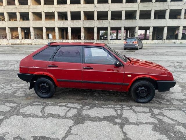 ВАЗ 2109 1993 в Тернополе на Automoto.ua Красный ВАЗ 2109, объемом двигателя 1.3 л и пробегом 66 тыс. км за 950 $, фото 1 на Automoto.ua