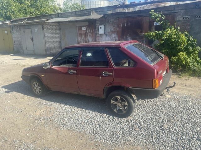 Красный ВАЗ 2109, объемом двигателя 1.3 л и пробегом 200 тыс. км за 650 $, фото 2 на Automoto.ua
