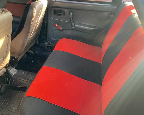 Красный ВАЗ 2109, объемом двигателя 1.3 л и пробегом 85 тыс. км за 1200 $, фото 4 на Automoto.ua
