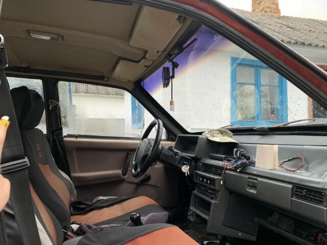 Красный ВАЗ 2109, объемом двигателя 1.5 л и пробегом 200 тыс. км за 900 $, фото 3 на Automoto.ua