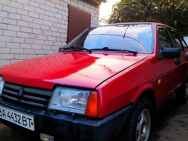 Красный ВАЗ 2109, объемом двигателя 1.5 л и пробегом 52 тыс. км за 1150 $, фото 1 на Automoto.ua