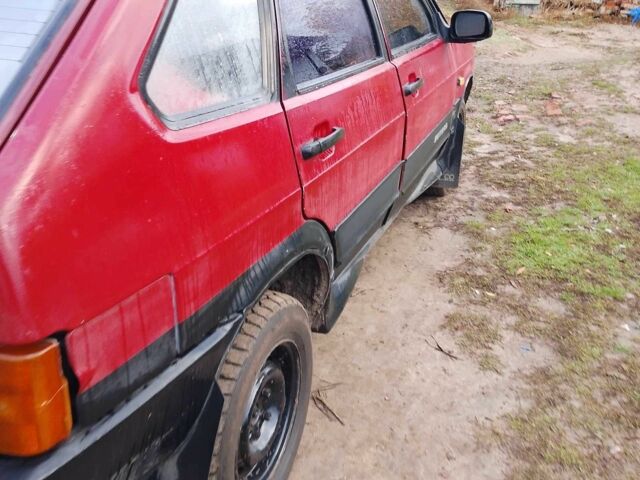 ВАЗ 2109 1993 в Кропивницком (Кировограде) на Automoto.ua Красный ВАЗ 2109, объемом двигателя 1.5 л и пробегом 200 тыс. км за 600 $, фото 6 на Automoto.ua
