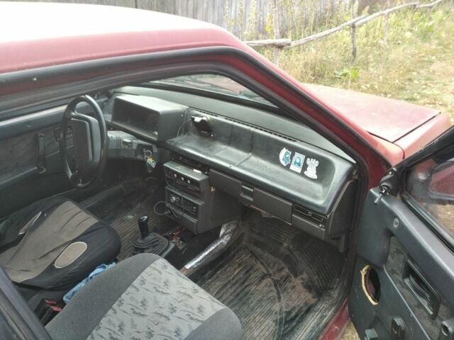 Красный ВАЗ 2109, объемом двигателя 1.3 л и пробегом 3 тыс. км за 1150 $, фото 4 на Automoto.ua