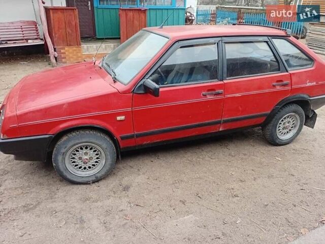 Красный ВАЗ 2109, объемом двигателя 1.3 л и пробегом 100 тыс. км за 700 $, фото 4 на Automoto.ua
