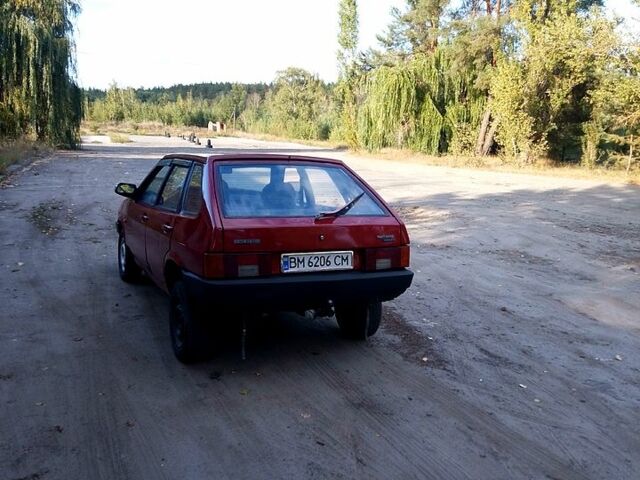 Красный ВАЗ 2109, объемом двигателя 1.1 л и пробегом 300 тыс. км за 1250 $, фото 4 на Automoto.ua