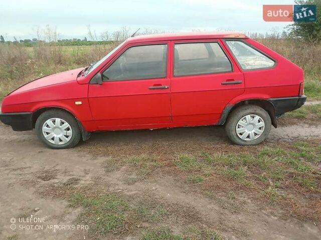 ВАЗ 2109 1993 в Тернополе на Automoto.ua Красный ВАЗ 2109, объемом двигателя 1.5 л и пробегом 300 тыс. км за 950 $, фото 4 на Automoto.ua