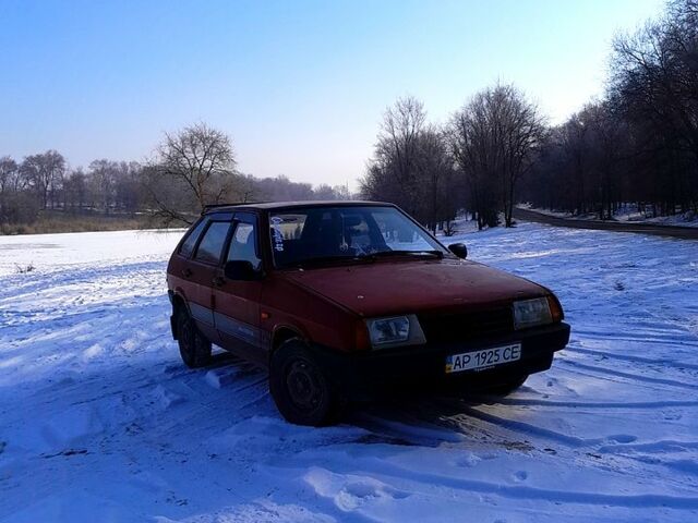 Красный ВАЗ 2109, объемом двигателя 1.5 л и пробегом 0 тыс. км за 1100 $, фото 1 на Automoto.ua