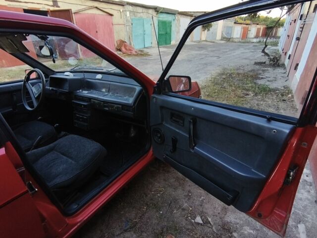 Красный ВАЗ 2109, объемом двигателя 1.3 л и пробегом 73 тыс. км за 333 $, фото 5 на Automoto.ua