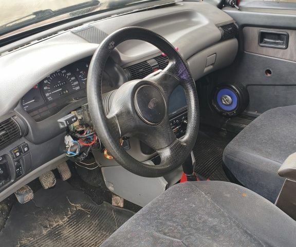 Красный ВАЗ 2109, объемом двигателя 1.3 л и пробегом 400 тыс. км за 700 $, фото 5 на Automoto.ua