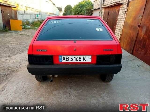 Красный ВАЗ 2109, объемом двигателя 1.3 л и пробегом 100 тыс. км за 2000 $, фото 2 на Automoto.ua