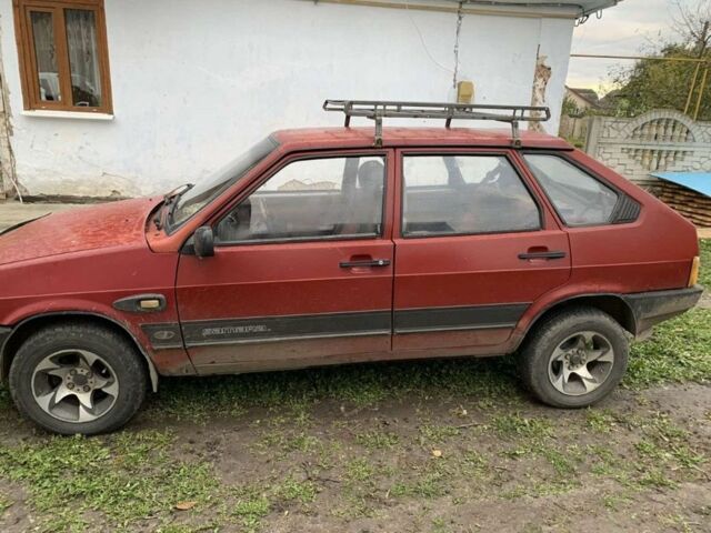 Красный ВАЗ 2109, объемом двигателя 1.5 л и пробегом 200 тыс. км за 900 $, фото 5 на Automoto.ua