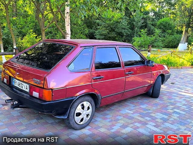 Красный ВАЗ 2109, объемом двигателя 1.1 л и пробегом 222 тыс. км за 1400 $, фото 3 на Automoto.ua