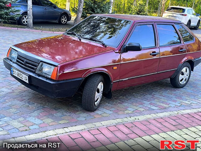 Красный ВАЗ 2109, объемом двигателя 1.1 л и пробегом 222 тыс. км за 1400 $, фото 2 на Automoto.ua