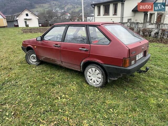 Красный ВАЗ 2109, объемом двигателя 1.3 л и пробегом 400 тыс. км за 550 $, фото 2 на Automoto.ua