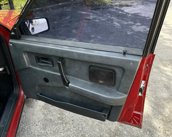 Красный ВАЗ 2109, объемом двигателя 1.5 л и пробегом 57 тыс. км за 2000 $, фото 10 на Automoto.ua