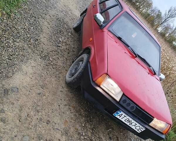 Красный ВАЗ 2109, объемом двигателя 1.5 л и пробегом 130 тыс. км за 528 $, фото 1 на Automoto.ua