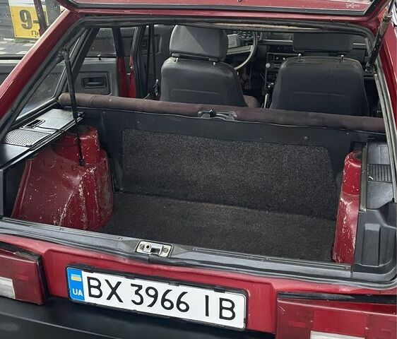 Красный ВАЗ 2109, объемом двигателя 1.5 л и пробегом 2 тыс. км за 750 $, фото 4 на Automoto.ua