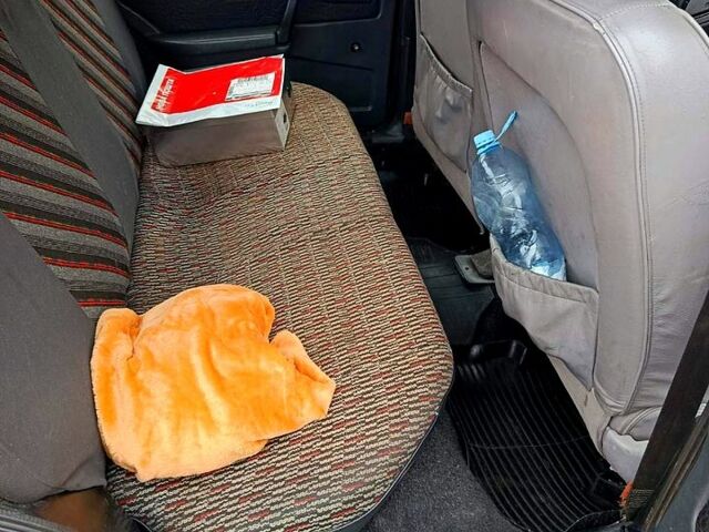 Красный ВАЗ 2109, объемом двигателя 1.5 л и пробегом 700 тыс. км за 1900 $, фото 9 на Automoto.ua