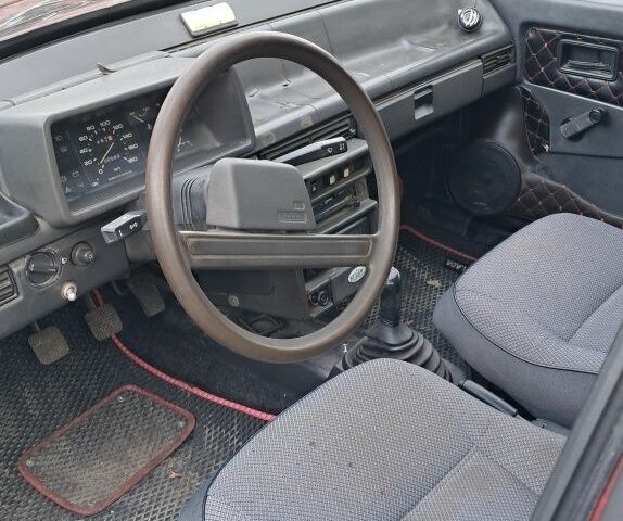 Червоний ВАЗ 2109, об'ємом двигуна 1.5 л та пробігом 300 тис. км за 950 $, фото 5 на Automoto.ua