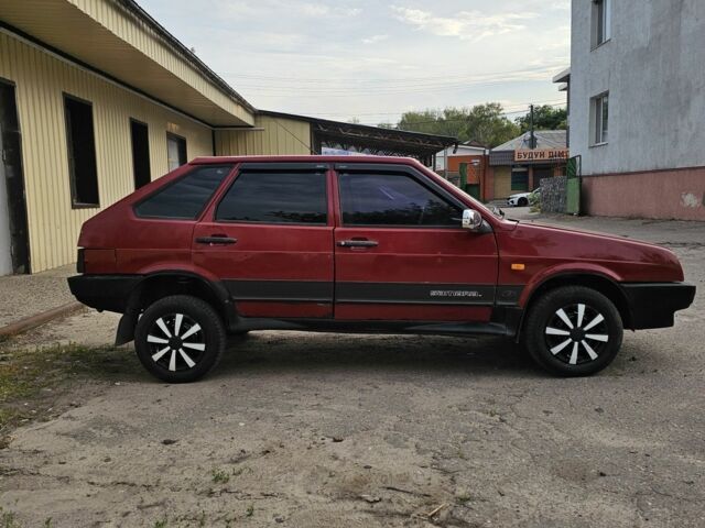 Красный ВАЗ 2109, объемом двигателя 1.5 л и пробегом 10 тыс. км за 850 $, фото 2 на Automoto.ua