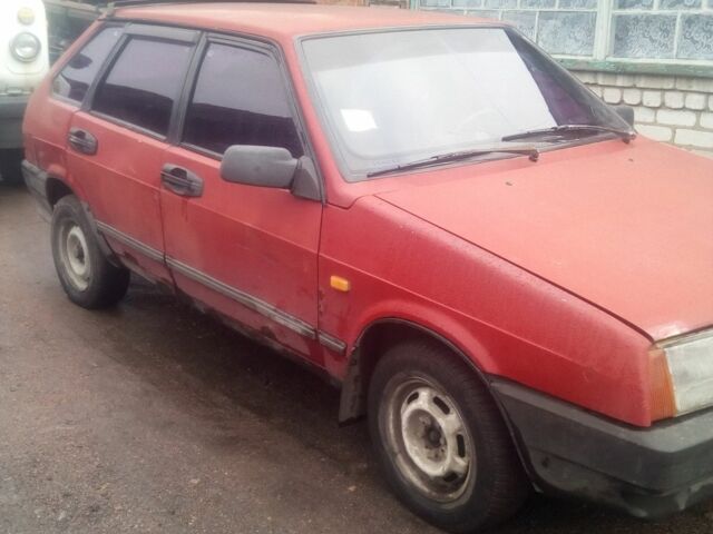 Красный ВАЗ 2109, объемом двигателя 0 л и пробегом 100 тыс. км за 800 $, фото 4 на Automoto.ua