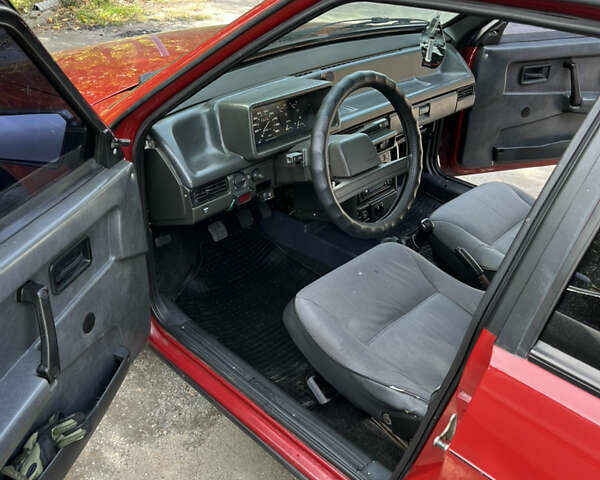 Красный ВАЗ 2109, объемом двигателя 1.5 л и пробегом 57 тыс. км за 2000 $, фото 19 на Automoto.ua