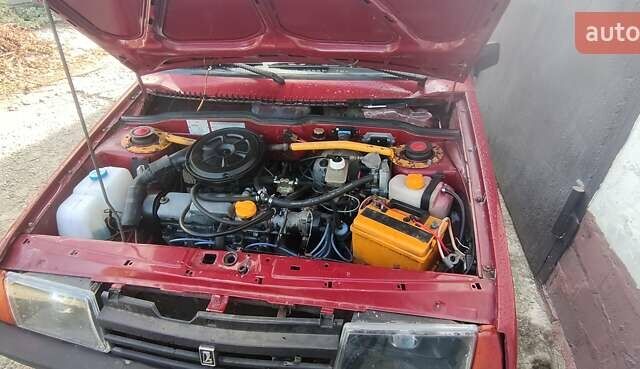 ВАЗ 2109 1994 у Дніпро (Дніпропетровську) на Automoto.ua Червоний ВАЗ 2109, об'ємом двигуна 1.29 л та пробігом 200 тис. км за 1200 $, фото 14 на Automoto.ua