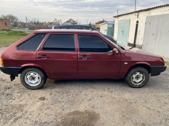 Красный ВАЗ 2109, объемом двигателя 1.5 л и пробегом 200 тыс. км за 1750 $, фото 4 на Automoto.ua
