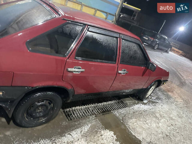 Червоний ВАЗ 2109, об'ємом двигуна 1.5 л та пробігом 300 тис. км за 799 $, фото 9 на Automoto.ua