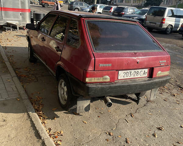 Красный ВАЗ 2109, объемом двигателя 1.5 л и пробегом 172 тыс. км за 850 $, фото 2 на Automoto.ua