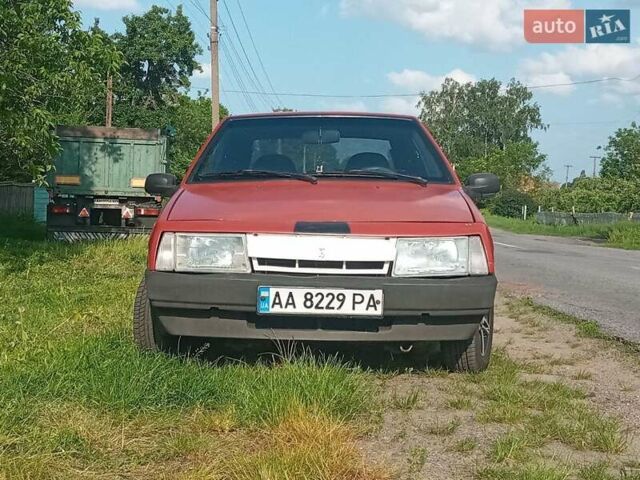 Червоний ВАЗ 2109, об'ємом двигуна 1.3 л та пробігом 226 тис. км за 1100 $, фото 2 на Automoto.ua