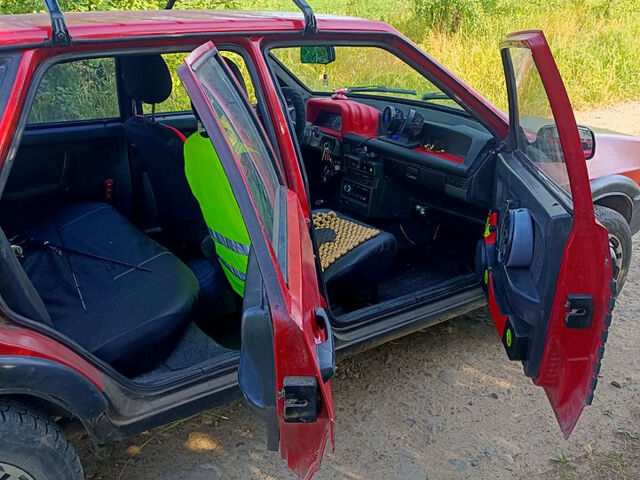 Красный ВАЗ 2109, объемом двигателя 1.5 л и пробегом 2 тыс. км за 950 $, фото 5 на Automoto.ua