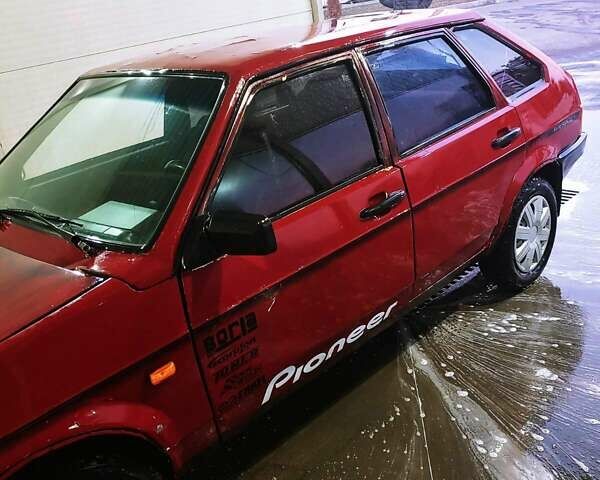 Красный ВАЗ 2109, объемом двигателя 1.3 л и пробегом 200 тыс. км за 699 $, фото 3 на Automoto.ua