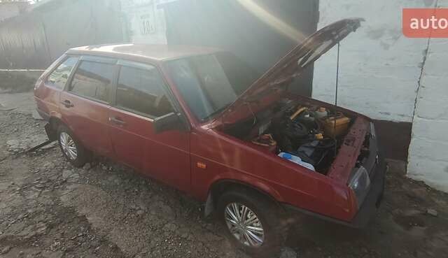 ВАЗ 2109 1994 у Дніпро (Дніпропетровську) на Automoto.ua Червоний ВАЗ 2109, об'ємом двигуна 1.29 л та пробігом 200 тис. км за 1200 $, фото 12 на Automoto.ua