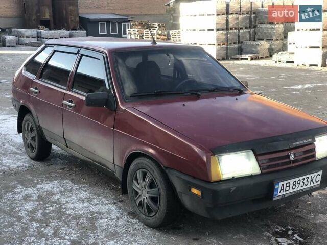Красный ВАЗ 2109, объемом двигателя 1.5 л и пробегом 300 тыс. км за 1050 $, фото 3 на Automoto.ua