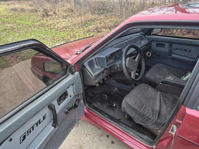 Красный ВАЗ 2109, объемом двигателя 0 л и пробегом 1000 тыс. км за 1000 $, фото 5 на Automoto.ua