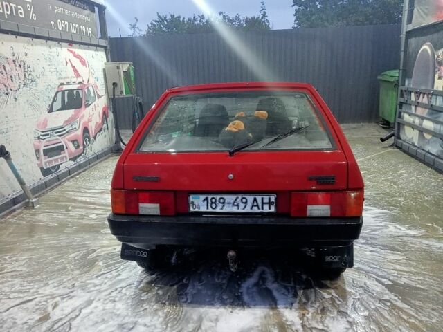 Красный ВАЗ 2109, объемом двигателя 0 л и пробегом 300 тыс. км за 905 $, фото 2 на Automoto.ua