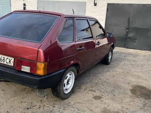 Красный ВАЗ 2109, объемом двигателя 1.5 л и пробегом 200 тыс. км за 1750 $, фото 3 на Automoto.ua