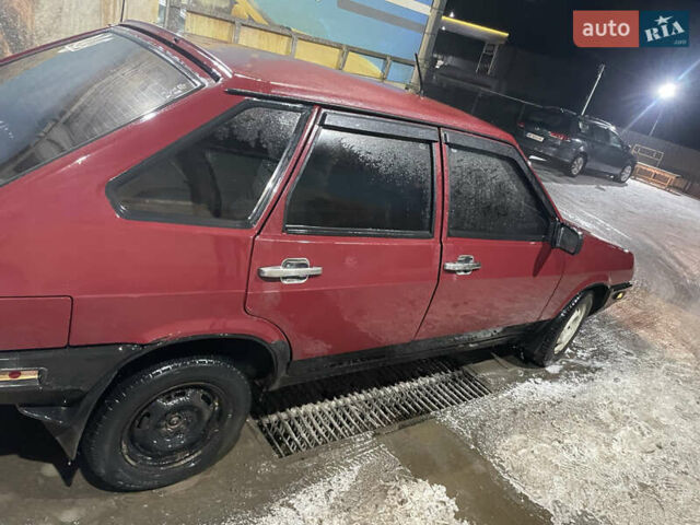 Червоний ВАЗ 2109, об'ємом двигуна 1.5 л та пробігом 300 тис. км за 799 $, фото 5 на Automoto.ua