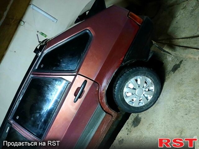 Красный ВАЗ 2109, объемом двигателя 1.3 л и пробегом 100 тыс. км за 645 $, фото 3 на Automoto.ua