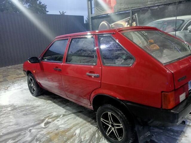 Красный ВАЗ 2109, объемом двигателя 0 л и пробегом 300 тыс. км за 905 $, фото 3 на Automoto.ua