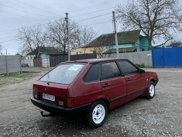 Красный ВАЗ 2109, объемом двигателя 1.5 л и пробегом 1000 тыс. км за 758 $, фото 1 на Automoto.ua