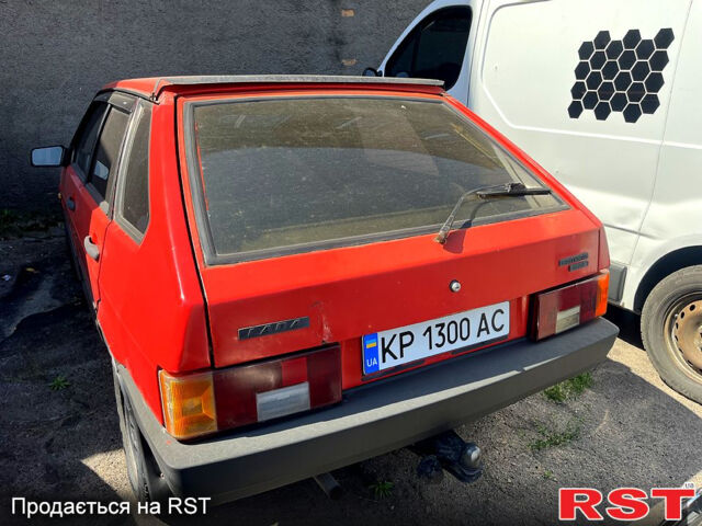 Красный ВАЗ 2109, объемом двигателя 1.5 л и пробегом 100 тыс. км за 1000 $, фото 4 на Automoto.ua