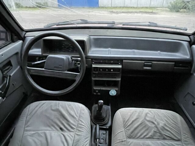 Красный ВАЗ 2109, объемом двигателя 1.5 л и пробегом 1000 тыс. км за 758 $, фото 6 на Automoto.ua