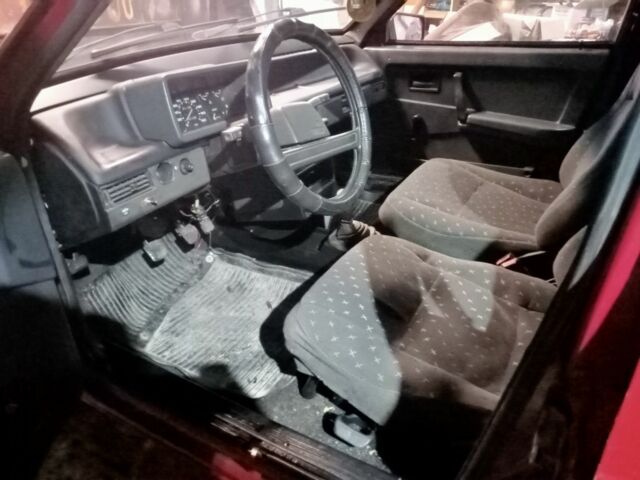 Червоний ВАЗ 2109, об'ємом двигуна 1.3 л та пробігом 256 тис. км за 1198 $, фото 5 на Automoto.ua