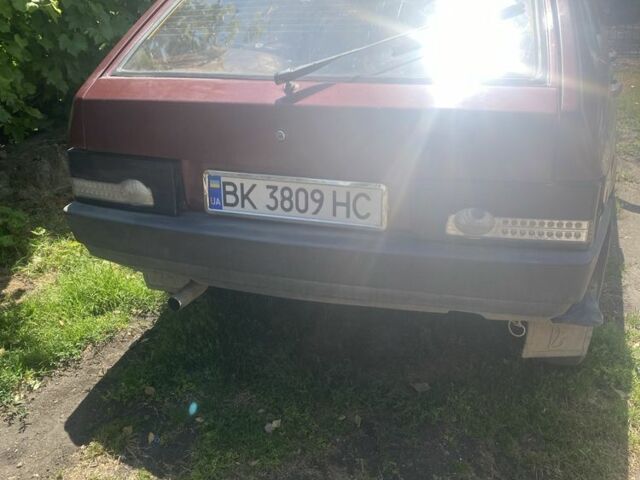 Червоний ВАЗ 2109, об'ємом двигуна 1.3 л та пробігом 1000 тис. км за 900 $, фото 3 на Automoto.ua