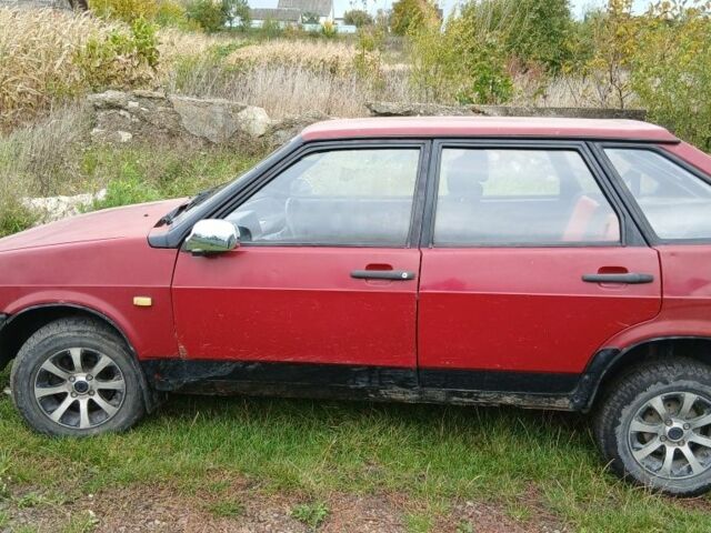 Красный ВАЗ 2109, объемом двигателя 1.5 л и пробегом 100 тыс. км за 600 $, фото 7 на Automoto.ua