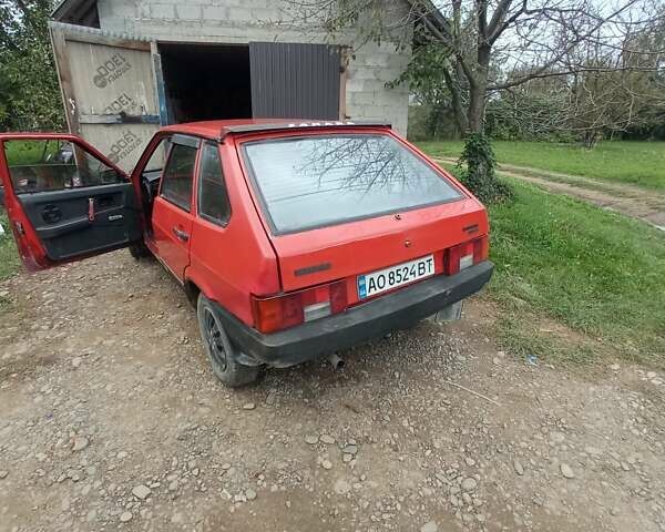 Красный ВАЗ 2109, объемом двигателя 1.3 л и пробегом 380 тыс. км за 850 $, фото 4 на Automoto.ua