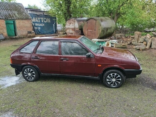 Красный ВАЗ 2109, объемом двигателя 0 л и пробегом 280 тыс. км за 948 $, фото 7 на Automoto.ua